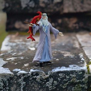 Schleich Wizarding World Of Harry Potter: Albus Dumbledore & Fawkes Figurines | Toy Figures & Playsets Imaginative Learning Blue